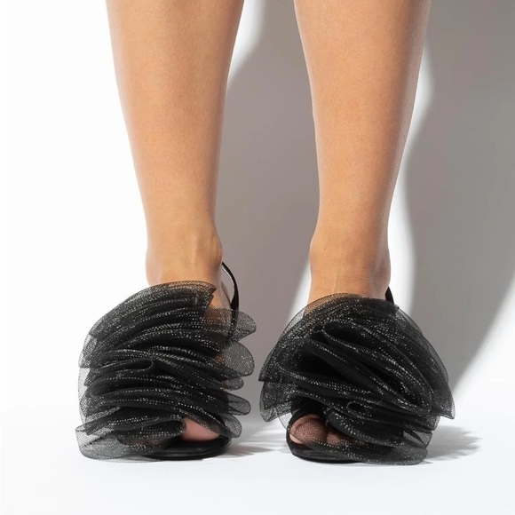 Black mesh ruffle heel - Picture 3 of 5